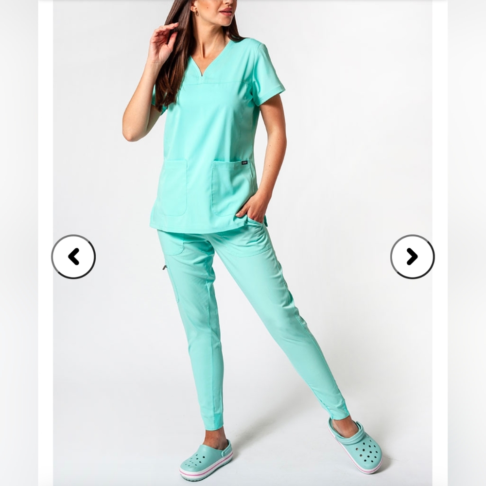 Adar Uniforms Scrub Set - Aqua Blue